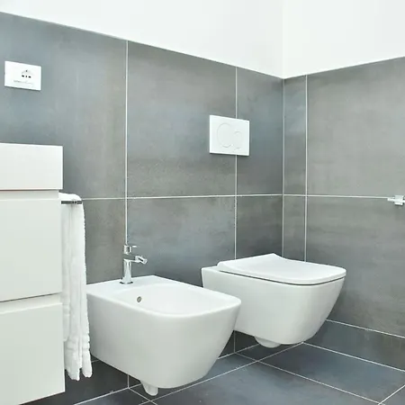 Intimate Seaside Perfect For Relaxing Lejlighed *